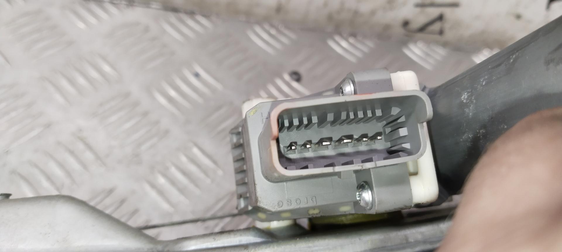 Стеклоподъемник механический двери задней правой Citroen C5 1 купить в России